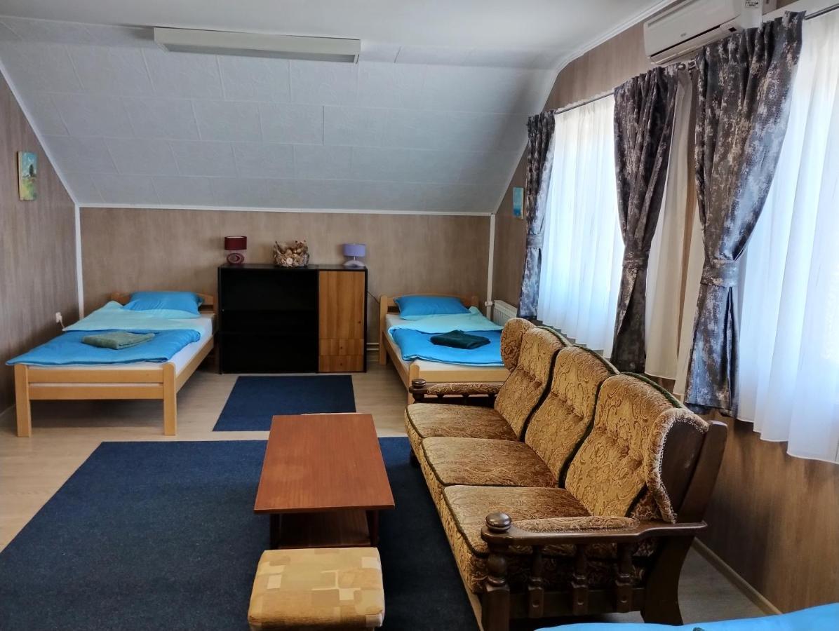 Hostel Suzzzy Novska Ngoại thất bức ảnh